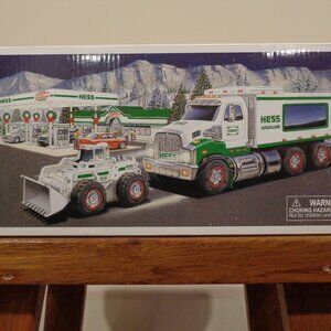 2008 HESS TOY TRUCK & FRONT LOADER
